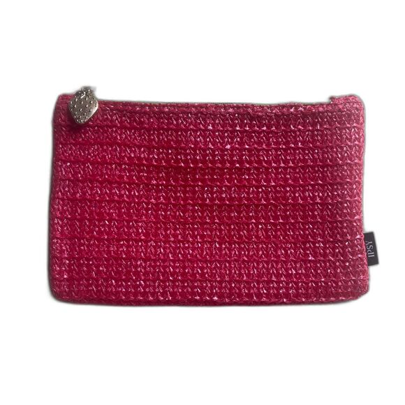 RARE Ipsy Glam Bag –March 2025 – Strawberry-Inspired Faux Straw Pouch with Charm - Picture 1 of 7
